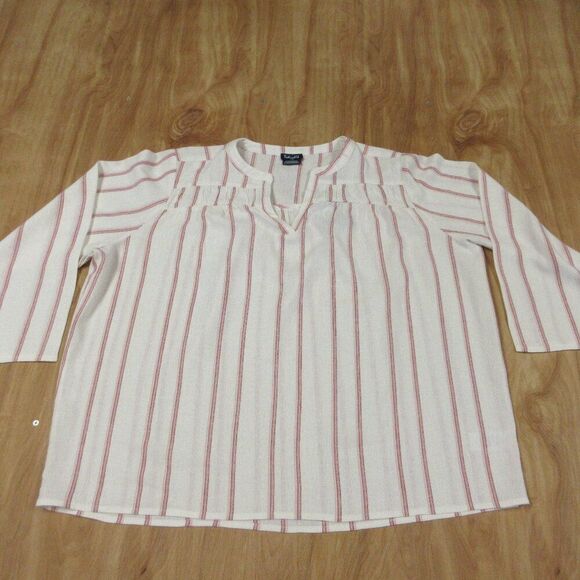 SPLENDID Ladies Linen Blend Shirt Blouse Sz L Yoked Red Wht Strip V Neck Top NWT - Picture 3 of 13